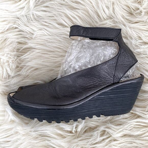 Fly London Yala Black Leather Peep Toe Wedge Sandals Ankle Strap 9-9.5 Boho Emo - Picture 2 of 11